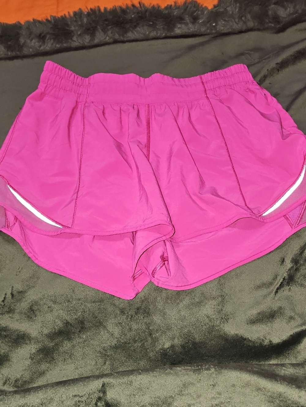 Lululemon Hotty Hot Low Rise Shorts, Sz 8 4" Inseam. Purple/pink!!